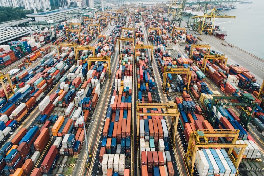 Terminal de contenedores en puerto